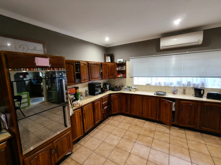 4 Bedroom Property for Sale in Safari Gardens North West